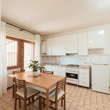 -b- Vista Mare Con 2 Da Letto-residence Azzurro Apartamento
